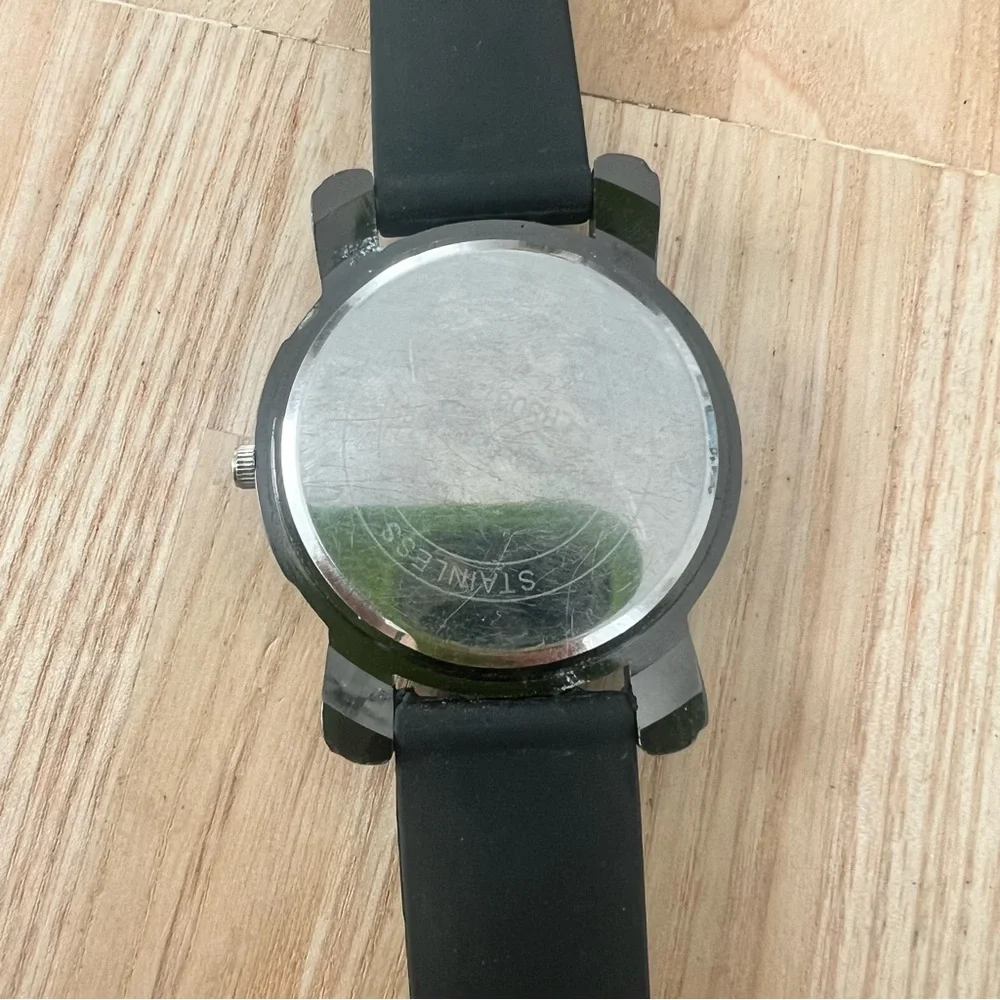 American exchange black white zebra stripe fashion watch NEW BATTERY
